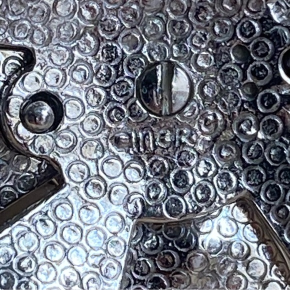 Vintage- Ciner- Enameled & Pave of Diamanté, Maltese Cross Brooch - Picture 6 of 11